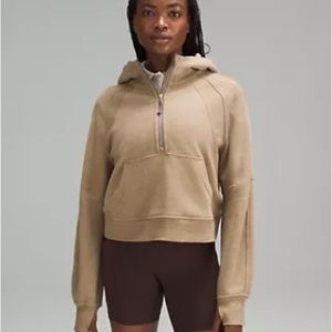 LULULEMON - Scuba Oversized Half-Zip Hoodie
Heathered Allspice
SizeXS/S